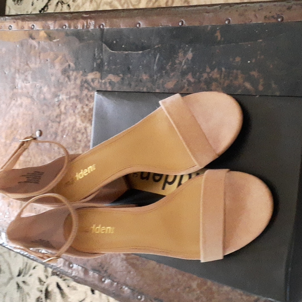 Madden heels in soft seude nude pink